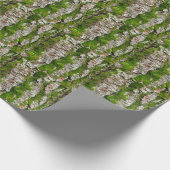 Pinienbrücke mit Moos Geschenkpapier (Ecke)