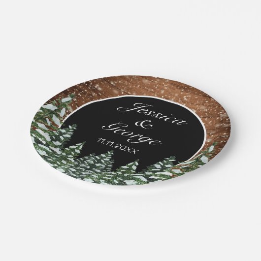 Pinienwald-Hochzeit mit Schwarzwald Pappteller (Schrägansicht)