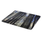 Pinienwald mit sonniger Natur Schneidebrett (Ecke)