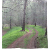 Pinienwaldstraße Duschvorhang (Vorderseite)