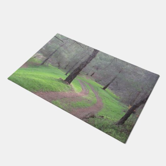 Pinienwaldstraße Fußmatte (Schrägansicht)