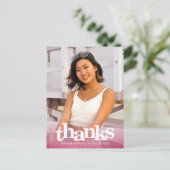 Pink Abschluss Foto fett Typografie danke Postkarte (Stehend Vorderseite)