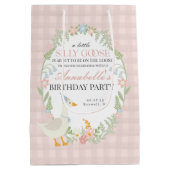Pink Albern Gänse Floral Gingham Birthday Gefallen Mittlere Geschenktüte (Rückseite)