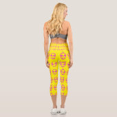 Pink Alien Faces Capri Leggings (Rückseite)