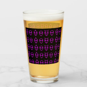 Pink Alien Faces Glas