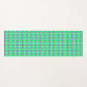 Pink Alien Faces Yogamatte (Vorderseite (Horizontal))