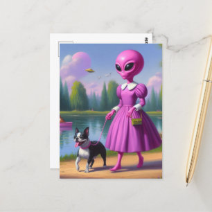 Pink Alien Walking your Boston Terrier Postkarte