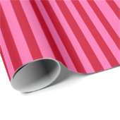 Pink and Red Peppermint Stripes Geschenkpapier (Rolleneckpunkt)
