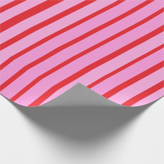 Pink and Red Stripes  Geschenkpapier (Ecke)