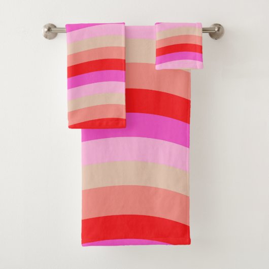 Pink and Red Wavy Stripes Bright Valentine's Day Badhandtuch Set (Insitu)
