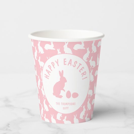 Pink And White Bunny Rabbit Pattern Happy Easter Pappbecher (Vorderseite)