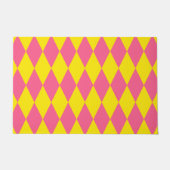 Pink and Yellow Harlequin Checkered Design  Fußmatte (Vorderseite)