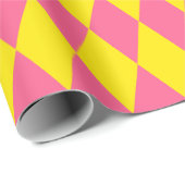 Pink and Yellow Harlequin Checkered Design Geschenkpapier (Rolleneckpunkt)