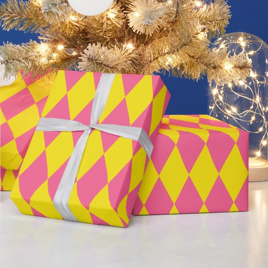 Pink and Yellow Harlequin Checkered Design Geschenkpapier