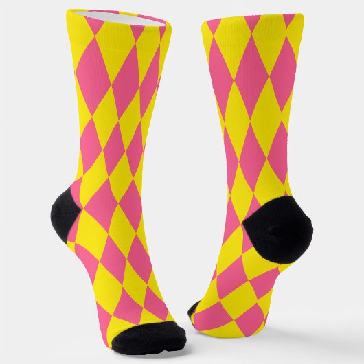 Pink and Yellow Harlequin Checkered Design  Socken