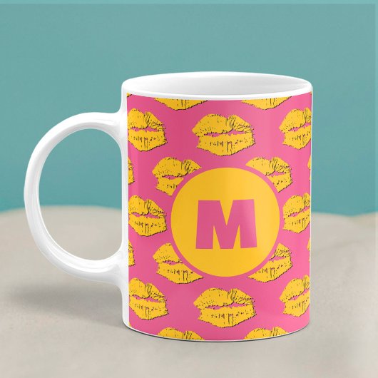Pink and Yellow XOXO Kissing Lips Personalized Kaffeetasse