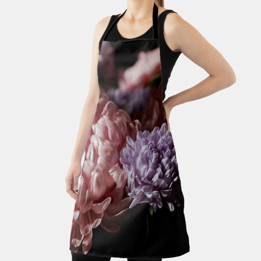 Pink Aster Bouquet: Barockbeleuchtung. Schürze (InSitu)