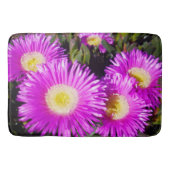 Pink Aussie Rambler Pigface Blume, Bathmat Badematte (Vorderseite)