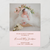 Pink Baby Girl Foto Moderne Geburtsankündigung Folieneinladung (Vorderseite)
