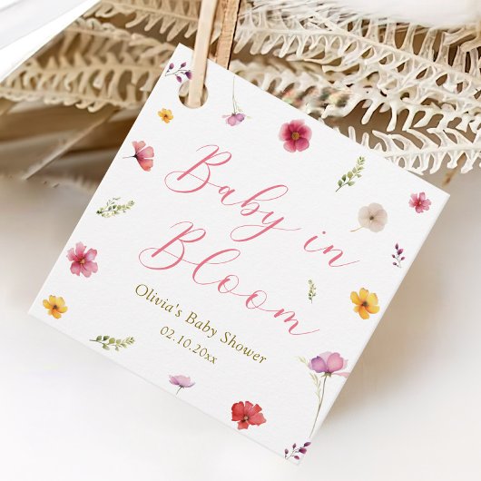 Pink Baby in Blütendusche Geschenkanhänger