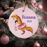 Pink Ballerina Fox Personalisierter Name Keramik Ornament<br><div class="desc">Dieses Design kann in dem Bereich personalisiert werden, der durch das Ändern des Fotos und/oder Textes zur Verfügung gestellt wird. Sie können auch angepasst werden, indem Sie auf Vorlage personalisieren klicken und dann auf die Schaltfläche klicken, um weitere Optionen anzupassen, um die Hintergrundfarbe zu löschen oder zu ändern, Text hinzuzufügen,...</div>