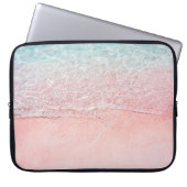 Pink Beach und Splash Wave Laptopschutzhülle (Vorderseite)