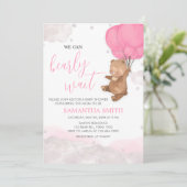 Pink Bearly Wait Baby Dusche Einladung (Stehend Vorderseite)