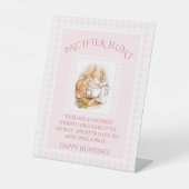 Pink Beatrix Potter Gingham Baby Dusche Sockelschild (Vorderseite)