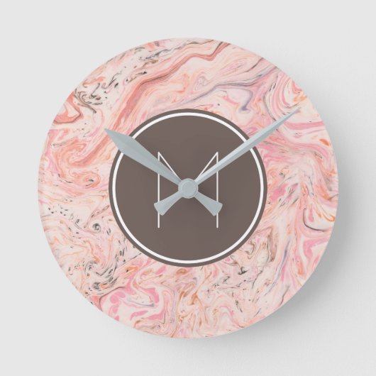 Pink Beige Gray Marble Monogram Runde Wanduhr (Vorderseite)
