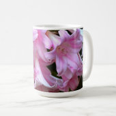 Pink Belladonna Lilies Kaffeetasse (VorderseiteRechts)