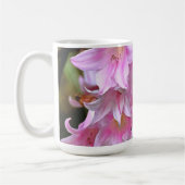 Pink Belladonna Lilies Kaffeetasse (Links)