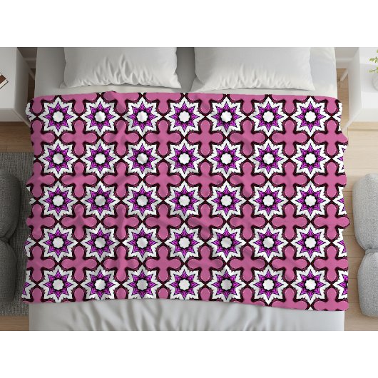 Pink, black and white geometric mandala fleecedecke