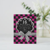 Pink & Black Checkerboard Glitzer Sweet 16 Einladung (Stehend Vorderseite)