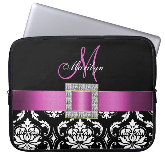 PINK, BLACK DAMASK MONOGRAMM LAPTOPSCHUTZHÜLLE (Vorderseite)