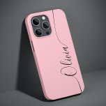 Pink Black Elegant Calligrafy Script Name Case-Mate iPhone 14 Hülle<br><div class="desc">Pink Black Elegant Kalligrafie Script Custom Personalisiert Name iPhone 14 Smart Phone Cases bietet ein modernes und trendige,  einfache und stilvolle Design mit Ihrem personalisierten Namen in eleganten handgeschriebenen Kalligraphieskripttypografie auf einem weichen rosa Hintergrund. Entworfen von ©Evco Studio www.zazzle.com/store/evcostudio</div>