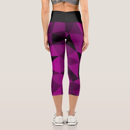 Pink black geometric mesh pattern capri leggings (Rückseite)