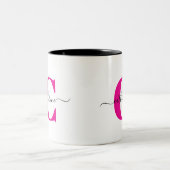 Pink Black Minimalist Elegant Script Monogram Name Zweifarbige Tasse (Mittel)