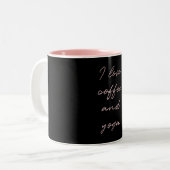 Pink Black Minimalistisch Script I Liebe Kaffee &  Zweifarbige Tasse (Vorderseite Links)