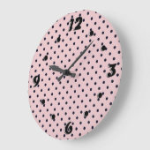 Pink Black Polak Dot Große Wanduhr (Winkel)