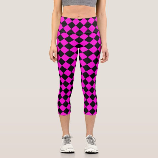 Pink Black Schachbrett Diamond Pattern Capri Leggings (Vorderseite)