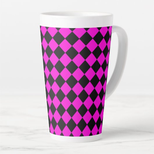 Pink Black Schachbrett Diamond Pattern Milchtasse (Rechte Ecke)
