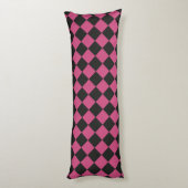 Pink Black Schachbrett Diamond Pattern Seitenschläferkissen (Rückseite (Vertikal))