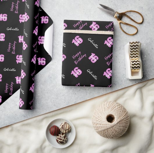 Pink Black Sweet 16 Personalisiertes Wrapping Pape Geschenkpapier (Kunsthandwerk)