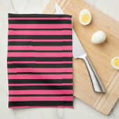 Pink Black Vertical Stripes Design Geschirrtuch (Viertel Falte)