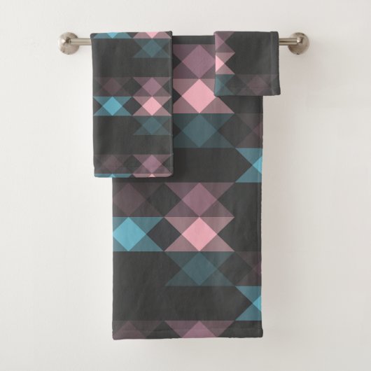 pink blue and gray geometric badhandtuch set (Insitu)