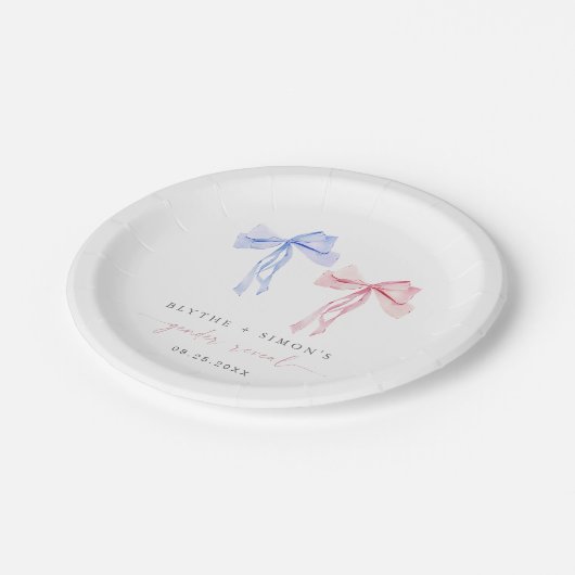 Pink Blue Bow Gender Reveal Paper Plate Coquette Pappteller (Schrägansicht)