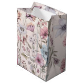 Pink & Blue Floral Design Geschenktasche Mittlere Geschenktüte (Vorderseite Schrägansicht)