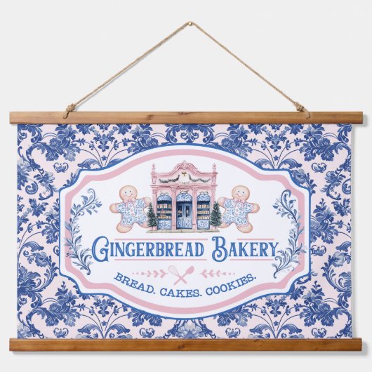 Pink & Blue Grandmillennial Gingerbrot Bäckerei Wandteppich Mit Holzrahmen (Vorne)