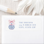 Pink & Blue Grandmillennial Weihnachtsschmuck<br><div class="desc">Dieses Weihnachtsadressen-Label hat ein Pink & Blue Grandmillennial Weihnachtsschmuck. Sie können Ihren Namen und Ihre Adresse anpassen.</div>