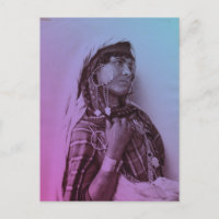 Pink Blue Maghreb Tunesische Girl Woman
